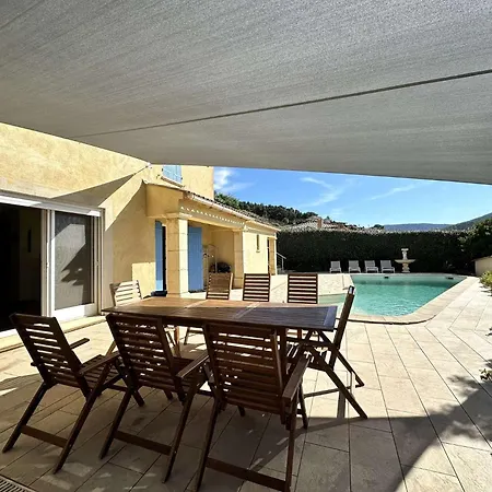 Myosotis Pour 8 Personnes Avec Piscine Chauffee Et Vue A * 拉隆德莱丝莫里斯