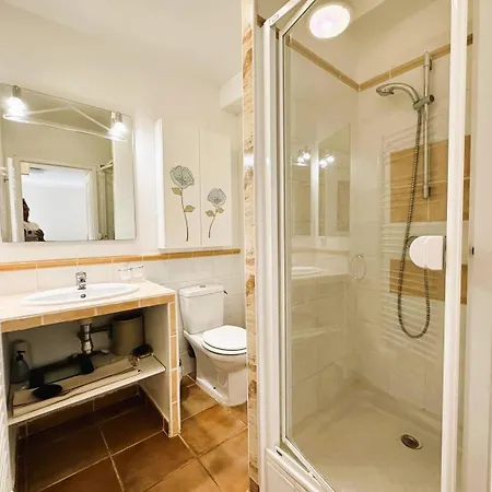Myosotis Pour 8 Personnes Avec Piscine Chauffee Et Vue A فيلة